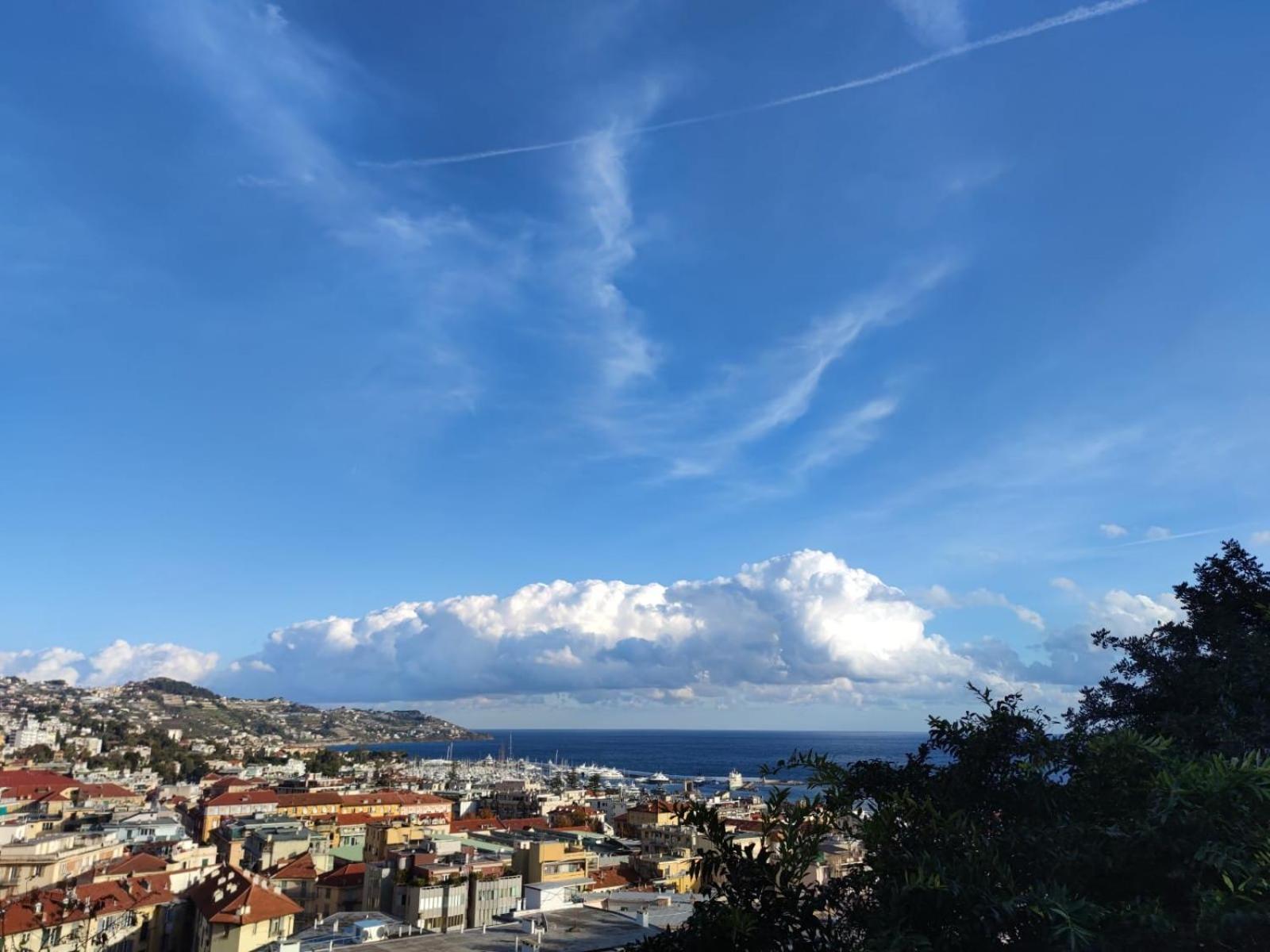 Domus Madonnina Apartment Sanremo Ngoại thất bức ảnh
